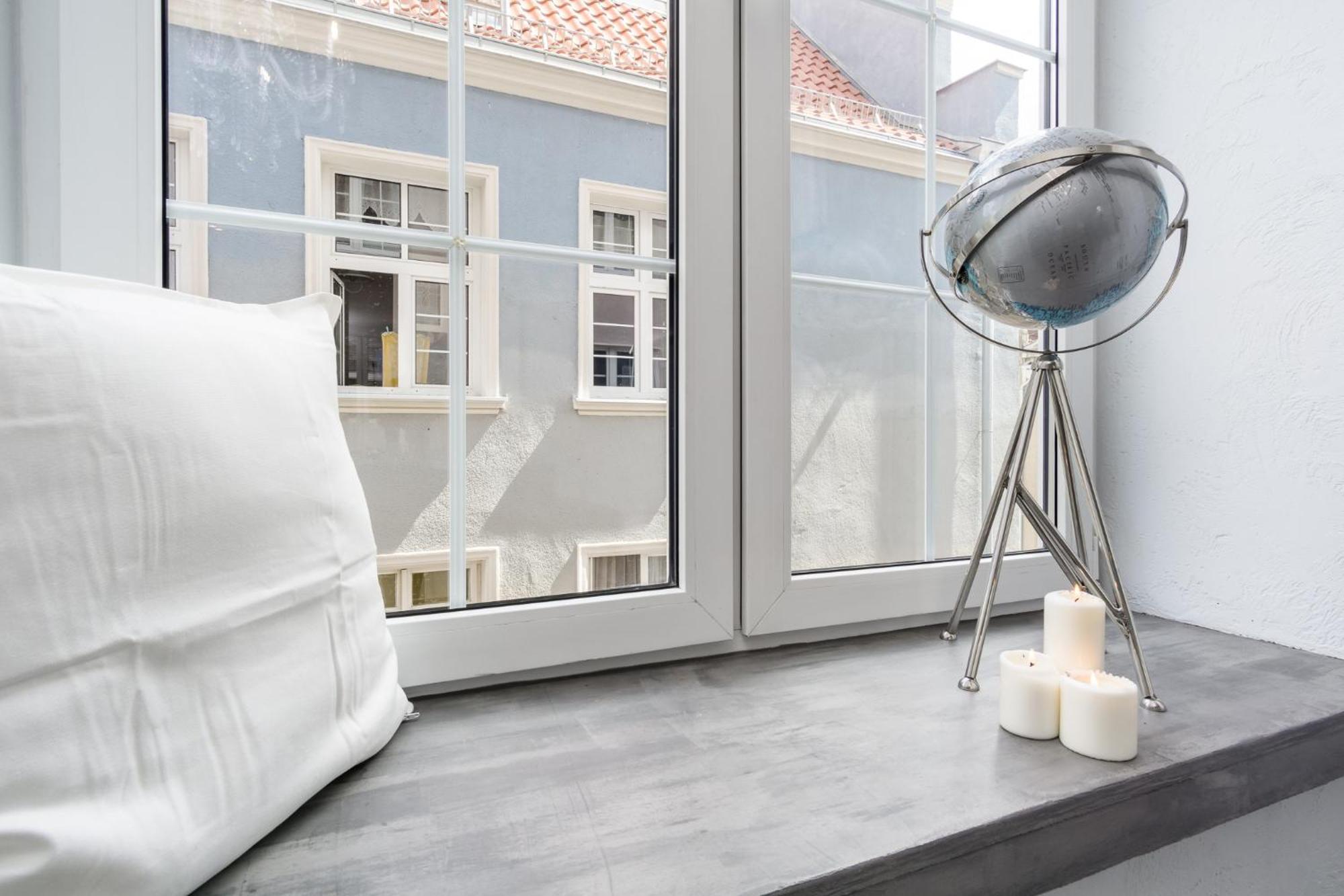 Elite Apartments Ogarna Suites Old Town Danzica Esterno foto