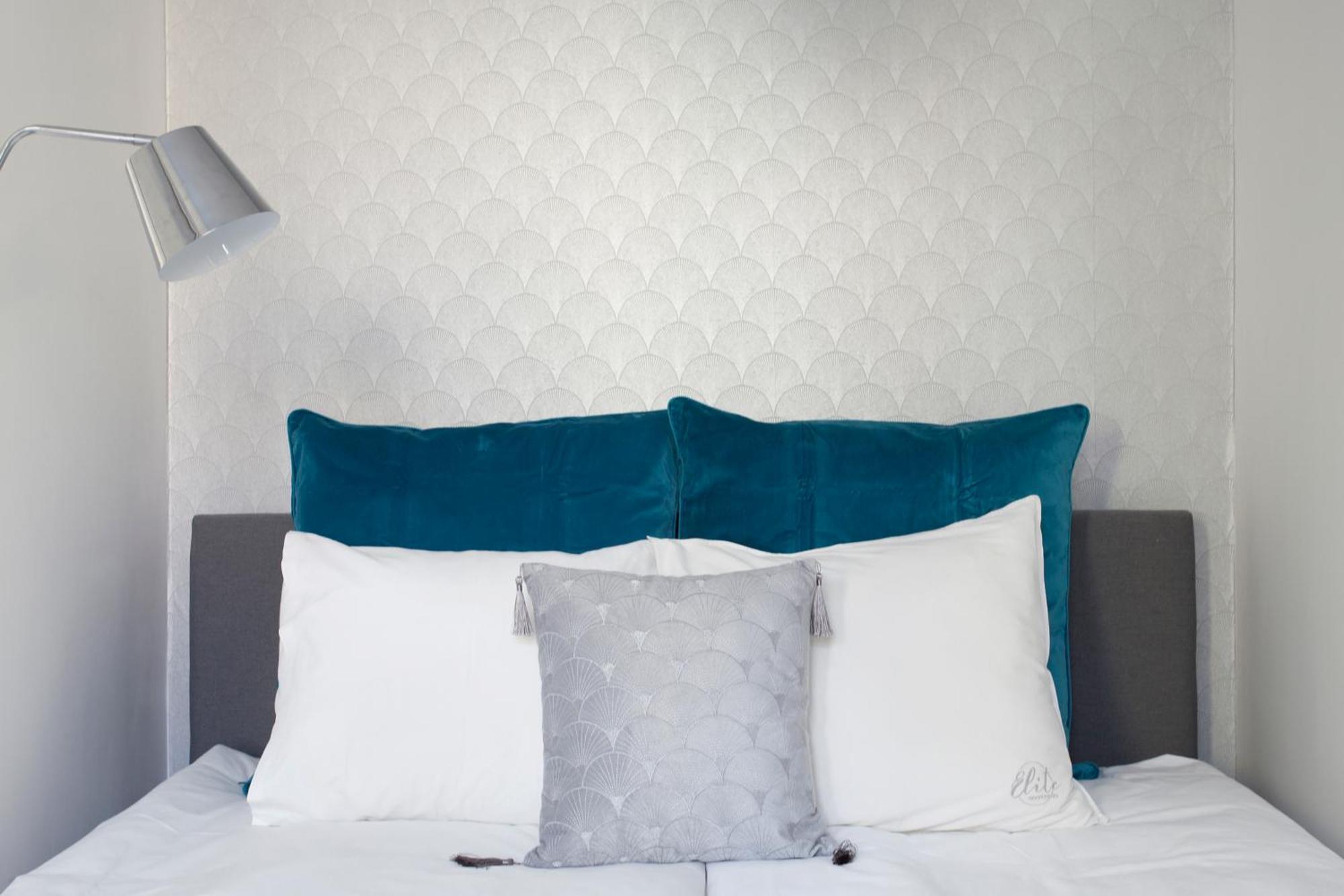 Elite Apartments Ogarna Suites Old Town Danzica Esterno foto